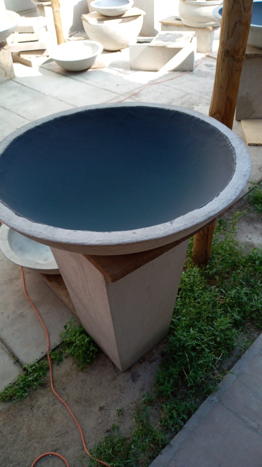 Plato de Cemento para Agua o Plantas Plato de Cemento para Agua o Plantas